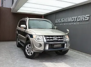 Mitsubishi Pajero LONG EXCEED - Image 1