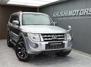 2011 Mitsubishi Pajero Super Exceed