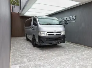 Toyota Regius Van DX - Image 1