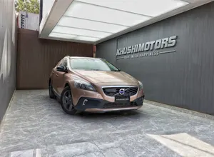 Volvo V40 Cross Country T5 Awd - Image 1