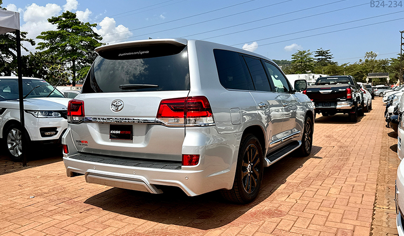 2018 Toyota Land Cruiser 200 for Sale in Uganda | B24-234